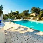 Villa Carlotta By Villa Plus