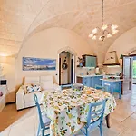 Helloapulia Family Villa With Pool, Lush Garden & Bbq - Near The Beache