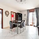 Casa Mabel Terrace - Sit Apartment