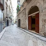 Apt 2 In The Historic Center Bari