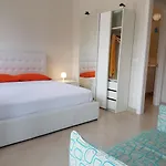 Sirleo Studio Flat