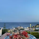 Casa Con Terrazza Vista 180° Sulla Costa Orientale