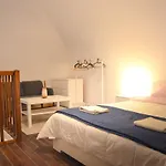 Manzoni 10 Apartament