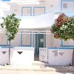 Maldive Del Salento- Your Sunny Oasis In Torre Pali