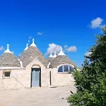 Trulli Al Verde Viburno