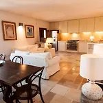 Helloapulia - Paradiso Penthouse With Private Panoramic Terrace