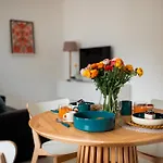 Silvia'S Home