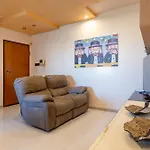 Dimora Verdi Joyful Apartment