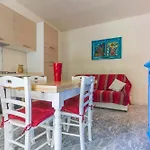 Villa Ray