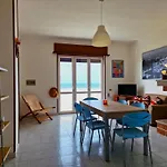 Casa Vacanza Maria Fronte Mare