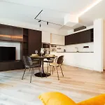 Vl Luxury Apartment - Housea