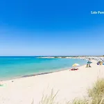 Villa-300-Meter-Vom-Strand-Entfernt-Mit-Privatem-Parkplatz