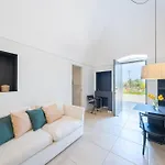 Pati Design Apartments - With Private Patio Or Terrace And Swimming Pool