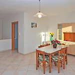 Awesome Apartment In Gallipoli With Kitchen
