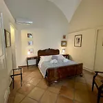 4 Balconi Rooms- Dimora Arditi B&B