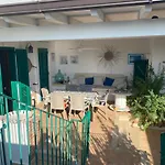 Salento - Accogliente Villetta Vacanze In Villaggio Con Piscina Vicino A Torre Lapillo