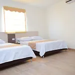 Hotel Sterling