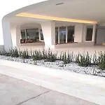 B&B Valentino Luxury Rooms By Salentolimit
