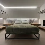 Seacity Suite & Stay
