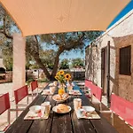Helloapulia Trulli Serena