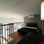 Piazza Teatro Apartments & Rooms