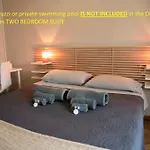 Penthouse Station Luxury Suites & Apartment