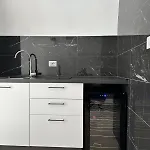 Suite 1