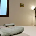 Newly Renovated-Holiday House With Large Garden