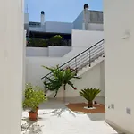 Newly Renovated-Holiday House With Large Garden