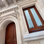 Elegant Apartment In The Heart Of Lecce 100 M² And All Comforts