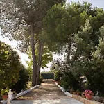 Trullo Nonna Netta Con Piscina Idromassaggio E Area Giochi