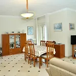 Frisio Reef Apartment- Sea View