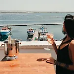 A-Mare Exclusive Rooms & Suites