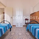 Poesia Flat - Roca