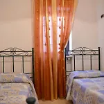Villa Chiara, Charming Villa With Swimming Pool
