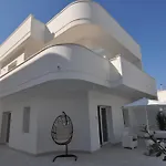 Blanc Apartments E Rooms