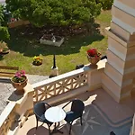 Villa Raffaella