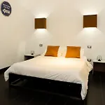 Diomede Rooms - Manfredi Homes&Villas