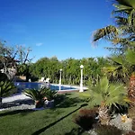 Villa Iris