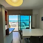 Elegante Appartamento Lungomare Kennedy