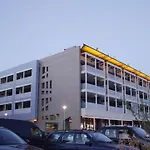 Minzoni Gallipoli Sul Mare E 130 Mt Dal Centro