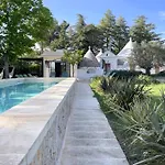 Trullo Panna Fragola - Exclusive Four Bedroom Villa & Private Pool