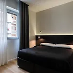 Contemporaneamente 147 - Modern & Comfort Rooms