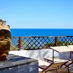 Casa Le Radici-Castro