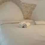Casa Ostuni Mono Lovely