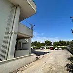 Apartment Near The Sea