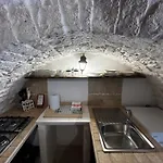 La 9 Guest House