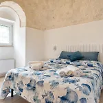 Trullo Degli Anelli In Masseria