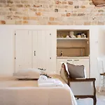 Apollo House Of Puglia