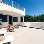Villa Dei Pini Vista Mare